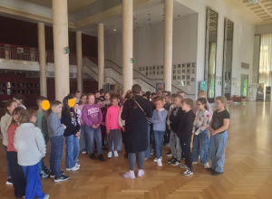 ZA KULISAMI TEATRU