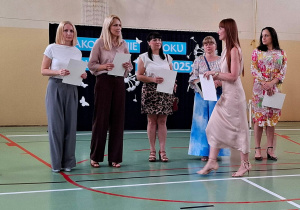 Uznania dla rodziców uczniów klasy VIII za pracę na rzecz klasy i szkoły