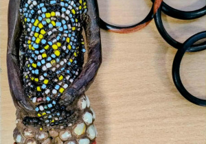 Figurki afrykańskie przywiezione przez Roberta Gondka