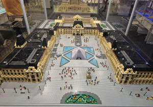 Makieta zbudowana z klocków Lego