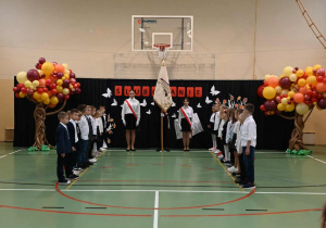 Uczniowie podczas ślubowania