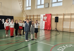 Występ artystyczny uczniów klasy czwartej