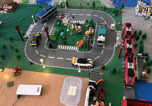 Makieta z Lego wykonana w ramach warsztatów preorientacji zawodowej w klasie 8