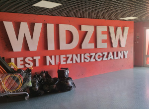 Wycieczka klasy I do Łodzi – niezapomniana wizyta na stadionie Widzewa
